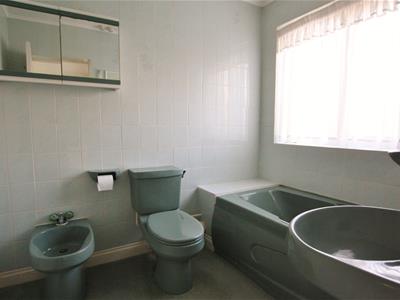 30153445_11.jpg